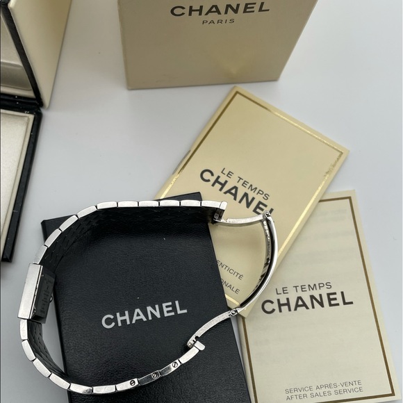 Chanel - Picture 5 of 15